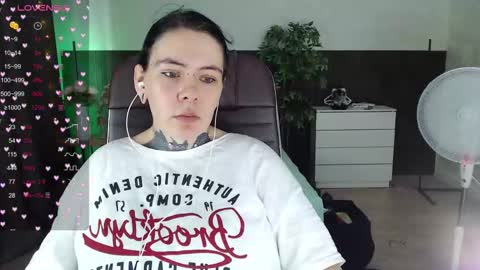 the_ice_owl online show from March 17, 6:06 am