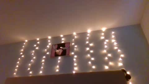 The Stella Rose online show from October 12, 3:14 pm