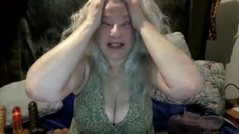 The Arctic Milf online show from April 25, 1:14 pm