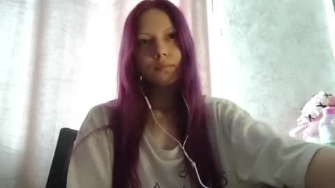 Sophie online show from June 15, 9:42 am