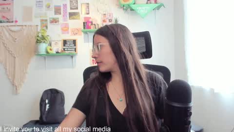 Nicole online show from February 28, 7:46 pm