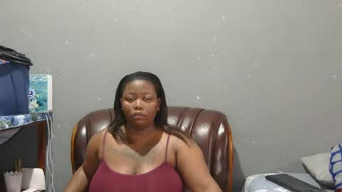 phindy online show from March 10, 9:45 am