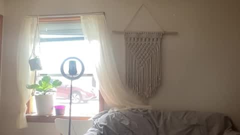 throatyygoat online show from April 23, 5:48 pm