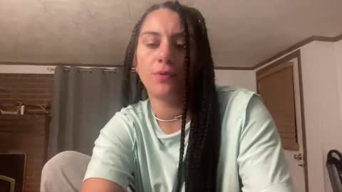 throatyygoat online show from April 8, 9:11 am