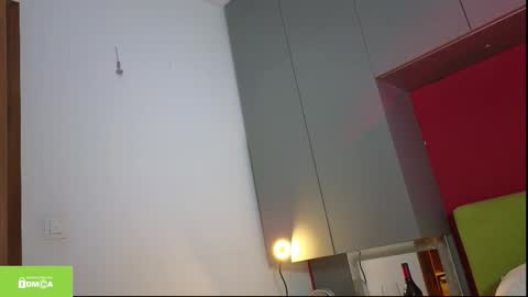 tia_j online show from February 26, 6:51 pm