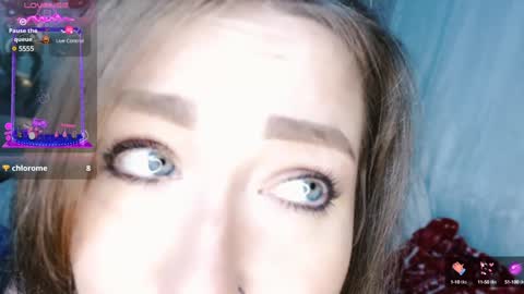 Snapshot of tia_meow chatting on December 26, 2:37 pm tiameow online show from December 26, 2:37 pm