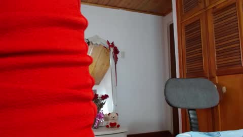 Snapshot of tifanny_squirt chatting on October 6, 2:56 pm Tifanny online show from October 6, 2:56 pm