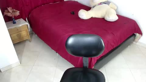 tifany online show from December 6, 11:35 pm