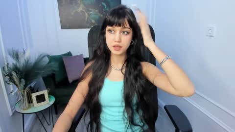 tiffanyyoun online show from March 27, 12:17 pm