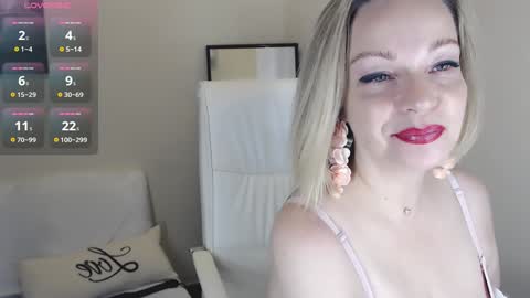 Snapshot of tilly_eliot chatting on January 14, 3:57 pm Tilly online show from January 14, 3:57 pm