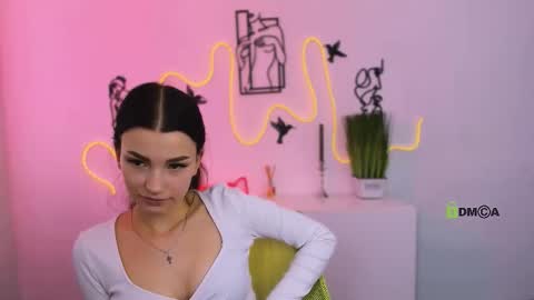 tina_golden1 online show from March 11, 1:03 pm