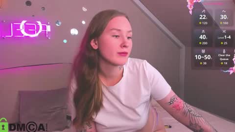 Stella online show from March 1, 9:20 am