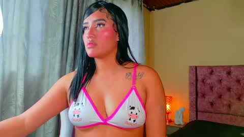 tina_ruiz1 online show from November 13, 7:24 pm