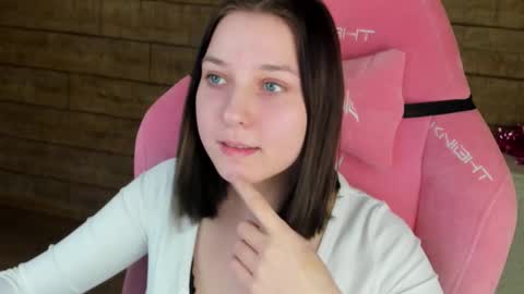 TinaBurton online show from January 17, 4:25 pm