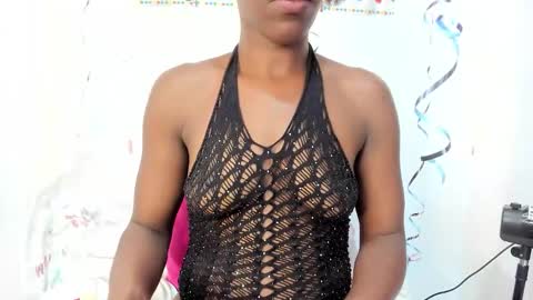 tinas_smith online show from February 21, 4:40 pm