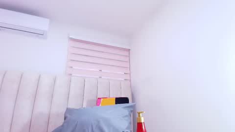 tinkerbell online show from December 16, 8:15 pm