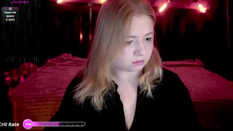 TinkerrBelll online show from March 20, 8:25 pm