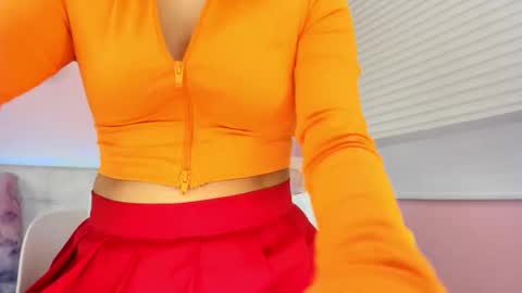 tiny_cora online show from October 26, 4:57 pm