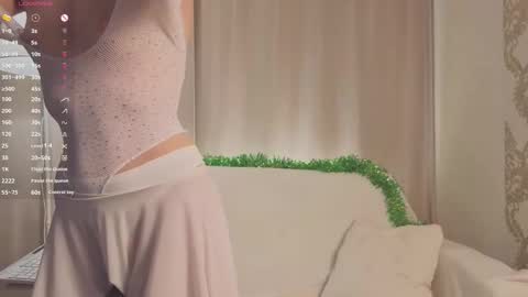 Lily online show from January 10, 6:45 pm