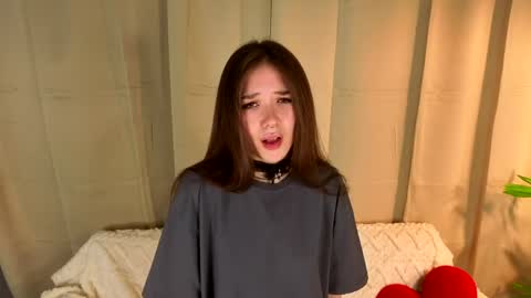 Annie online show from May 31, 3:51 pm