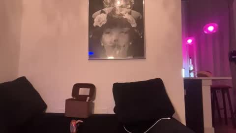 Tiny online show from April 21, 12:14 am