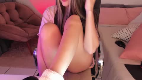 G. online show from February 28, 3:06 am