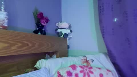 Tokio petit online show from December 2, 11:40 pm