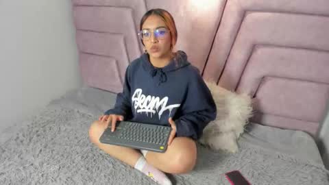 tokyo_royal online show from February 3, 12:43 pm