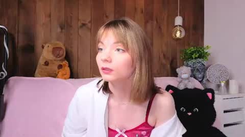 Melissa online show from June 18, 2:57 am