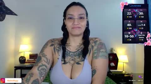 toothyy online show from February 16, 3:12 pm