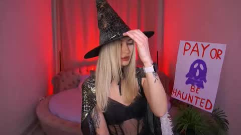 top_grace online show from October 31, 10:58 pm