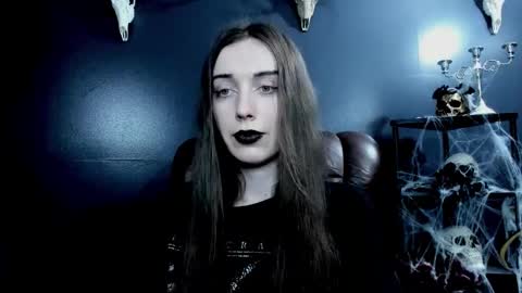 toxicdomme online show from February 18, 8:30 pm