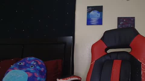 Lilly Miss Mistress Goddess Maam Queen Boss online show from October 19, 9:44 am