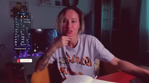 Hey my name is Kiri Kiri online show from September 27, 4:14 pm