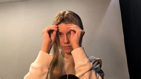 Alice online show from October 7, 7:07 pm