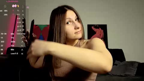 trixibell online show from February 20, 6:26 am