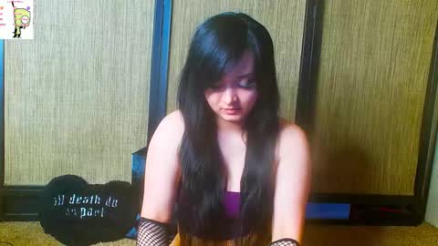 trixiedoescamcam online show from January 6, 11:30 pm