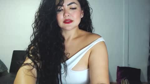 tuti online show from November 17, 2:01 am