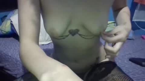 tuxxx1p1nk online show from April 6, 1:27 am