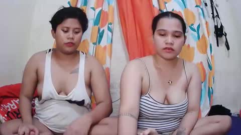 Lyn and lea online show from March 11, 11:33 am