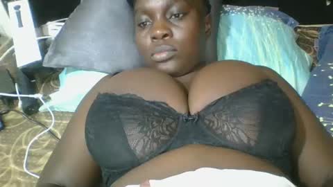 ujano online show from March 3, 9:01 pm