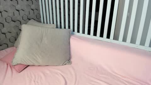 Melena online show from April 11, 6:30 am