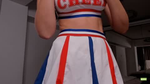 Silvia online show from December 4, 7:03 pm