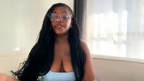 Unholybaddie online show from April 25, 1:41 pm