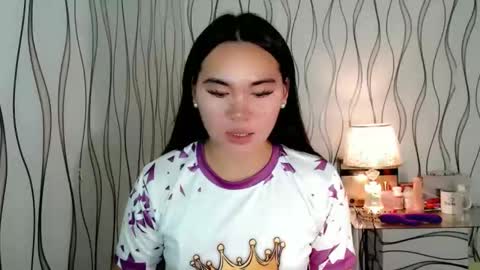 QUEENSY online show from January 18, 2:35 pm