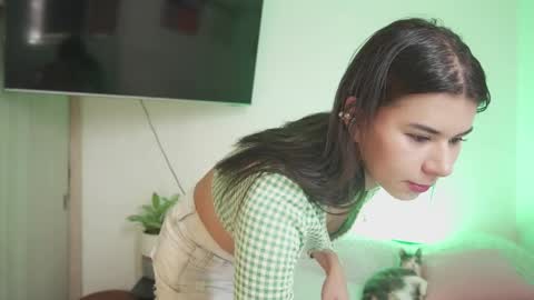 samyyy online show from June 2, 2:29 pm