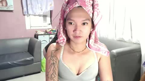 NEWRA  ALLISON online show from September 16, 2:41 am