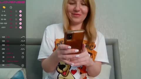 urbadkitty online show from December 11, 6:58 am