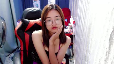 Snapshot of urlovelychinita chatting on January 17, 10:56 pm urlovelychinita online show from January 17, 10:56 pm