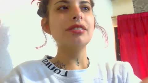 Aniie online show from November 5, 2:33 pm